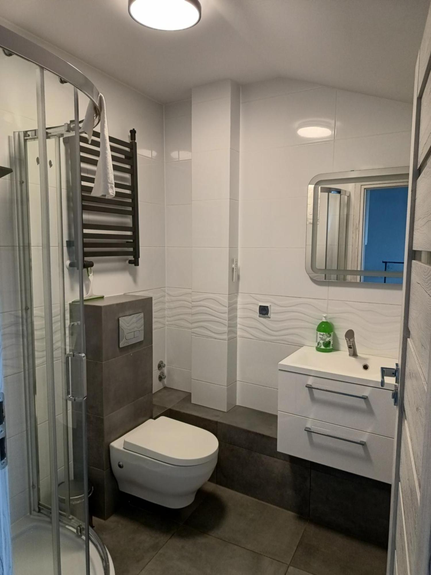 Double Room Private Bathroom